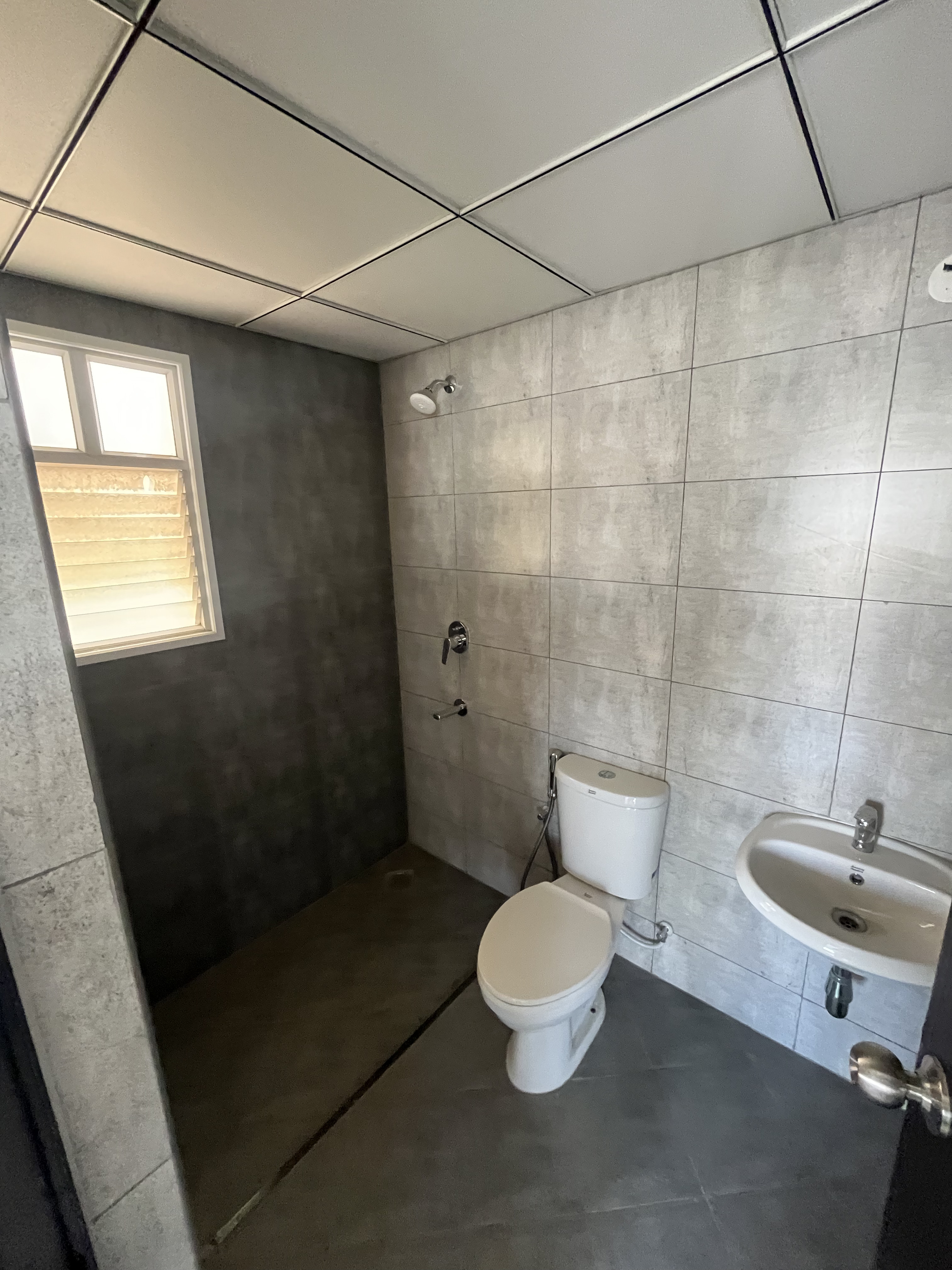 2 BHK Penthouse - Gated Society 10