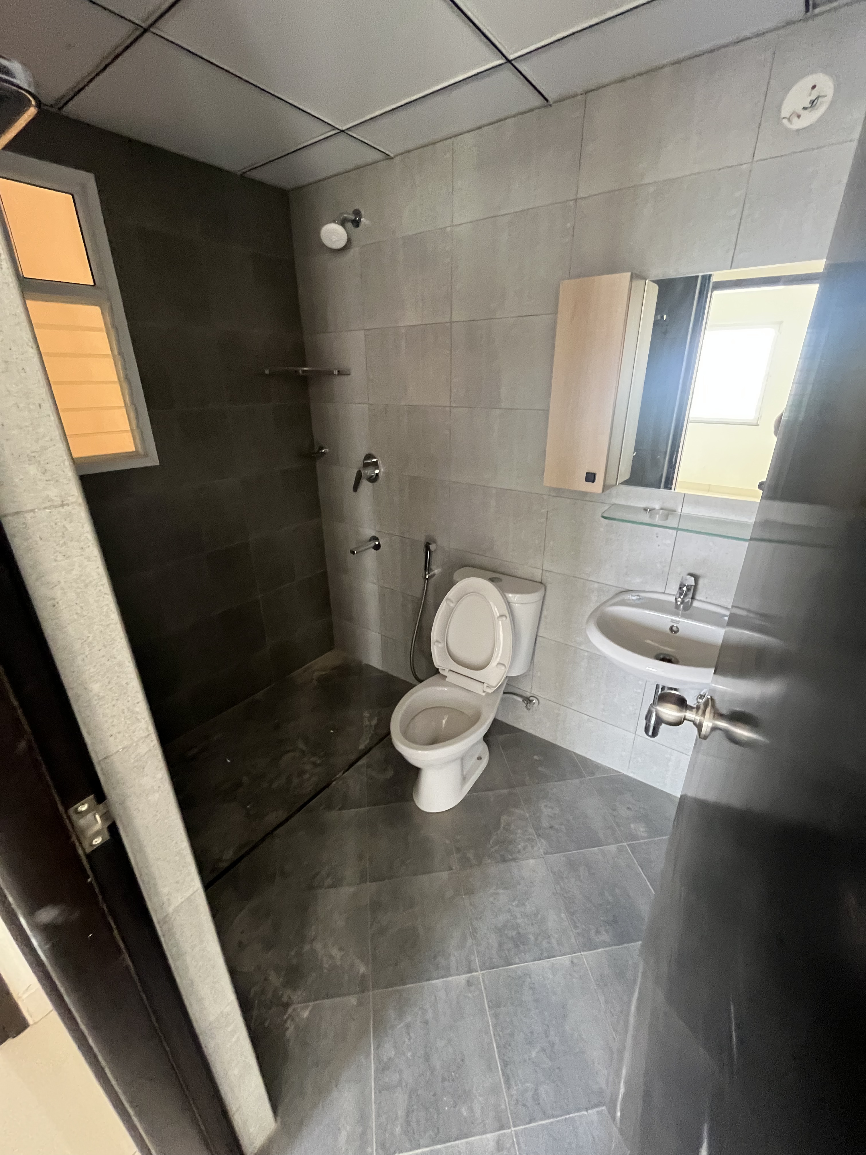 2 BHK Apartment - Gated Society 4